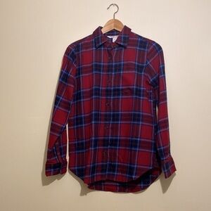OLD Navy red and blue The Classic button down shirt . Size Xs . New. No tags.